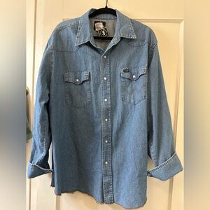 Vintage wrangler Denim Button-Up Shirt